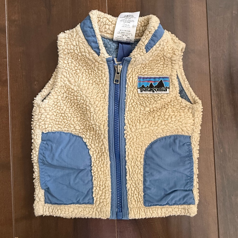 Patagonia Kids Cream Sherpa Vest with Blue Accents